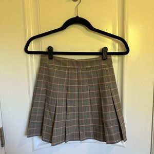 Aritzia Sunday Best Pleated Skirt